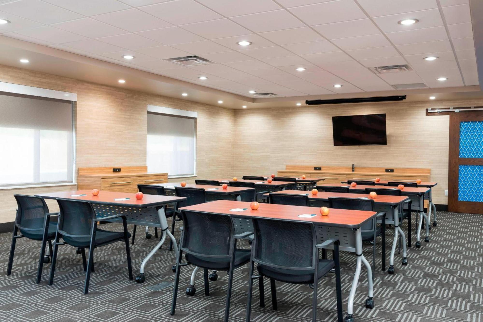 Towneplace Suites By Marriott Ontario-Mansfield Eksteriør billede