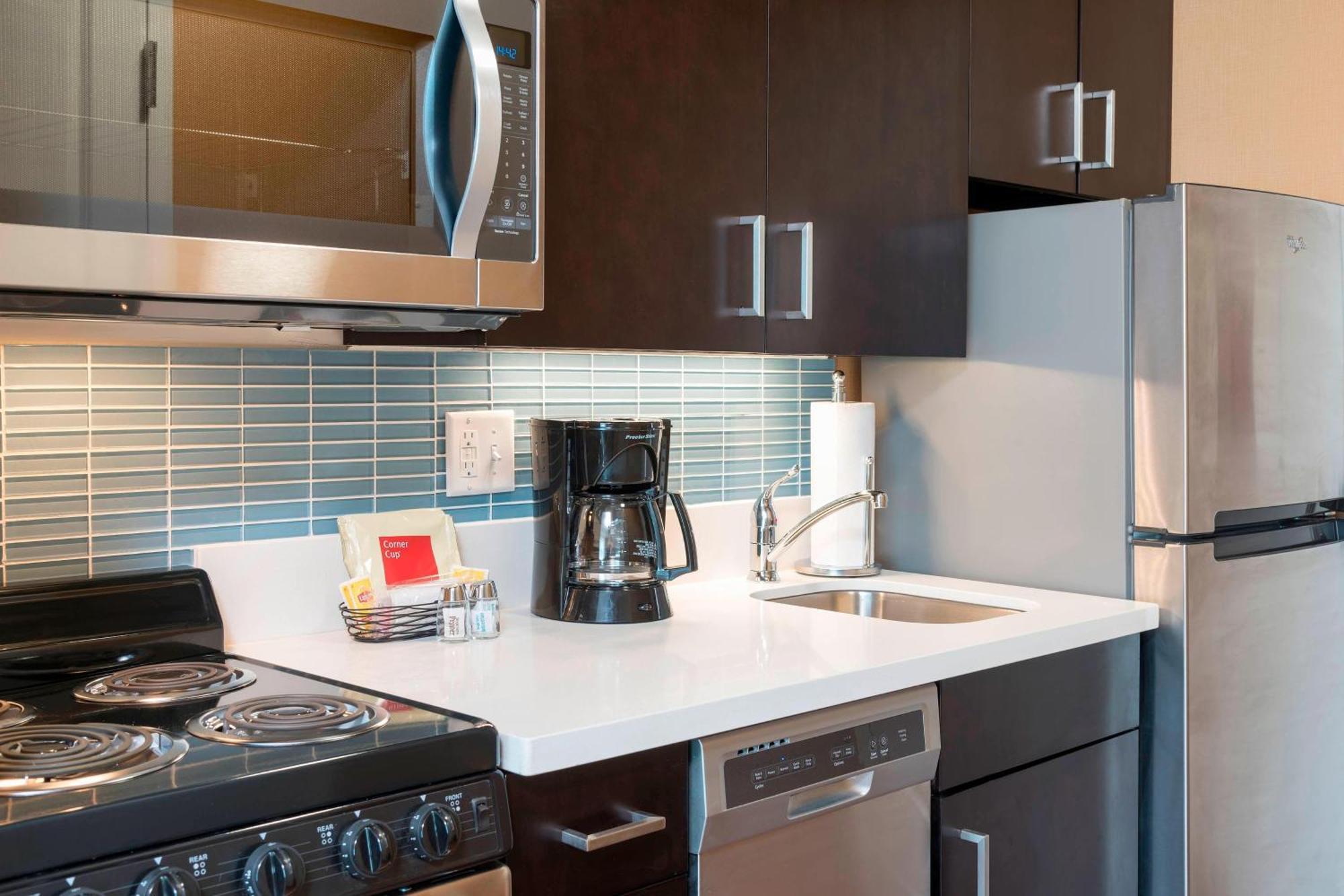 Towneplace Suites By Marriott Ontario-Mansfield Eksteriør billede